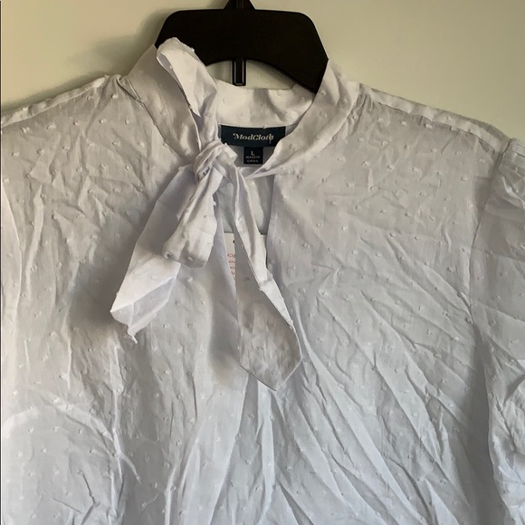 Swiss-dot White Blouse - Picture 3 of 5